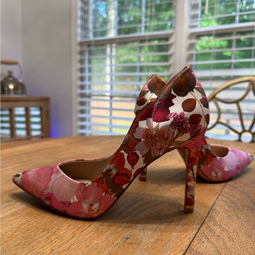 Ted Baker Camille floral satin pump size 8